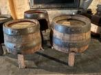 Halve vaten (whiskey?) als tafeltjes, Ophalen, Tuin, Gebruikt, Minder dan 60 cm