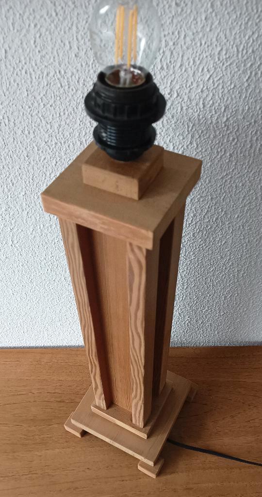 vintage grenen houten  lampenvoet, Huis en Inrichting, Lampen | Tafellampen, Gebruikt, 50 tot 75 cm, Hout, Ophalen of Verzenden