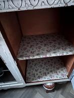 Gratis Vintage Houten Kastje met Planken, Huis en Inrichting, Kasten | Buffetkasten, Ophalen, Met plank(en), Gebruikt, 100 tot 150 cm