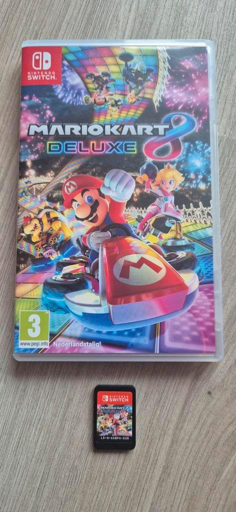 Mario Kart 8 Deluxe - Nintendo Switch, Spelcomputers en Games, Games | Nintendo Switch, Zo goed als nieuw, Racen en Vliegen, 3 spelers of meer