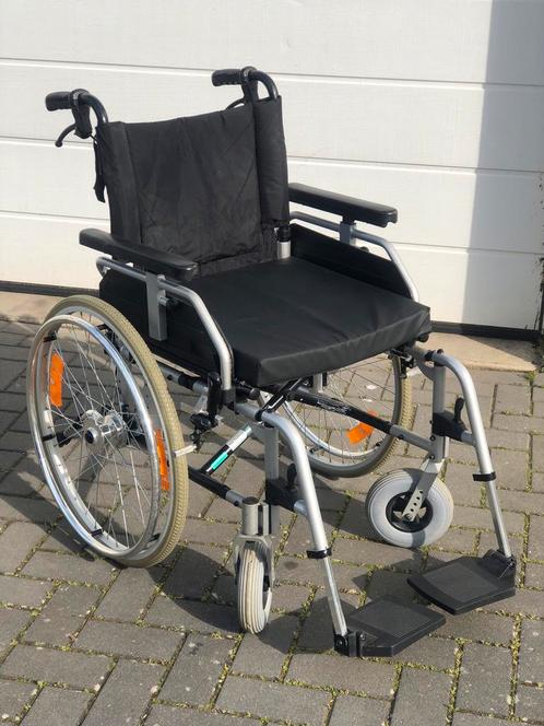 Degelijke inklapbare rolstoel van Uniroll, duitse makelij., Diversen, Rolstoelen, Zo goed als nieuw, Elektrische rolstoel, Inklapbaar