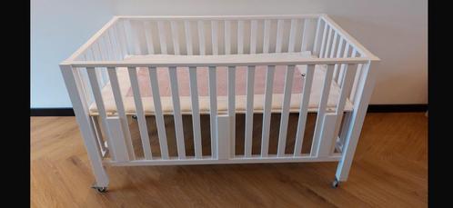 Tweeling box, Kinderen en Baby's, Boxen, Gebruikt, Rechthoekig, In hoogte verstelbaar, Boxkleed, Wieltjes, Ophalen