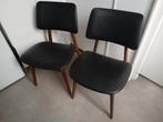Twee vintage eetkamerstoelen, Pastoe? Jaren 60, zwart skai, Huis en Inrichting, Stoelen, Ophalen, Gebruikt, Zwart, Hout