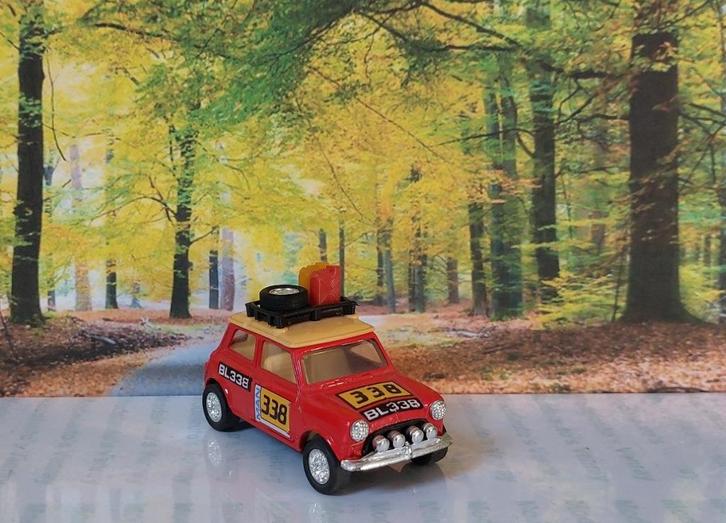1:46 Mini Cooper Rally #338 1964; (pull back model), Hobby en Vrije tijd, Modelauto's | 1:43, Gebruikt, Auto, Overige merken, Ophalen of Verzenden