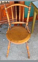 Houten stoel met spijlen, Huis en Inrichting, Stoelen, Ophalen, Gebruikt, Bruin, Vintage