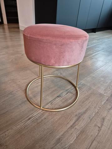 Oudroze Velvet Krukje beschikbaar voor biedingen