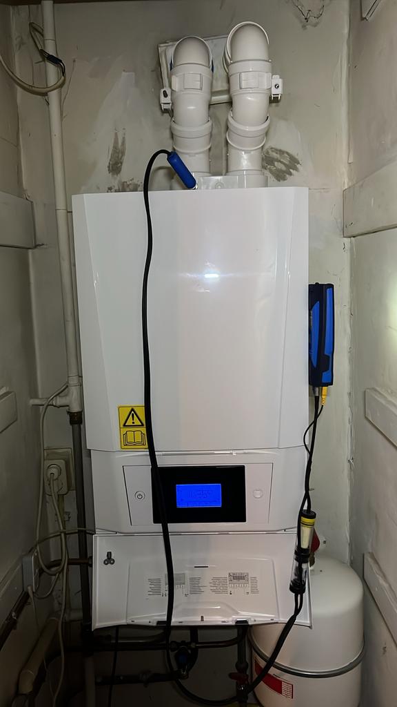 Cv monteur,storing en onderhoud en plaatsing tel 0685743493, Minder dan 20 liter, Ophalen of Verzenden, Geiser, Minder dan 3 jaar oud