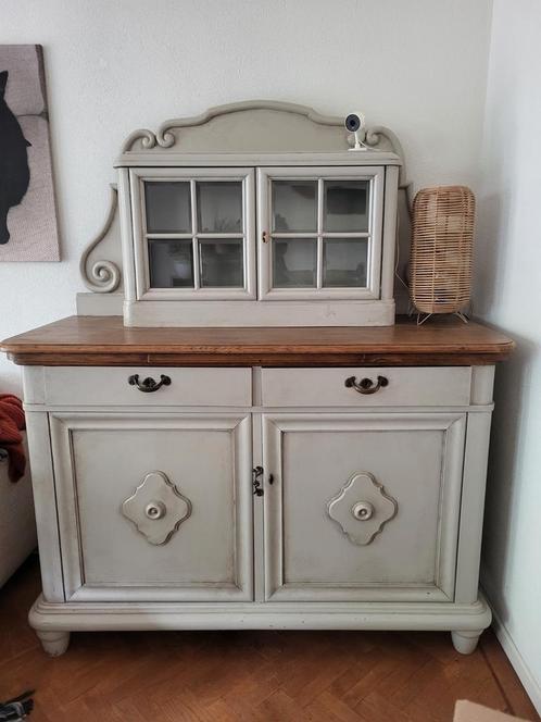 Massief houten buffetkast, Huis en Inrichting, Kasten | Buffetkasten, Zo goed als nieuw, Minder dan 100 cm, 50 tot 100 cm, 25 tot 50 cm