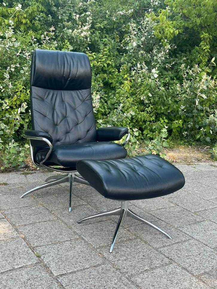 Stressless relax fauteuil met voetenbank, Huis en Inrichting, Fauteuils, Zo goed als nieuw, 50 tot 75 cm, Minder dan 75 cm, Ophalen of Verzenden