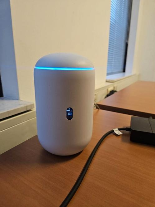 Unifi Dream Router 2 jaar gebruikt, Computers en Software, Routers en Modems, Zo goed als nieuw, Router, Ophalen of Verzenden