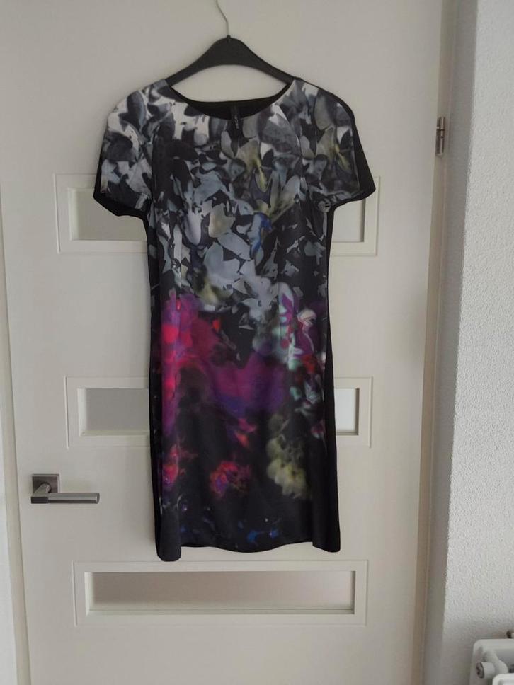 MARC CAIN PRACHTIG JURKJE MAAT 3=36  36 CASMERE ZIJDE WOL, Kleding | Dames, Jurken, Zo goed als nieuw, Maat 36 (S), Boven de knie