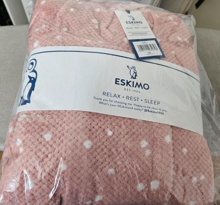 Nieuwe Eskimo badjas - oudroze fleece - XXL 44 /47, Kleding | Dames, Huispakken, Nieuw, Maat 46/48 (XL) of groter, Roze, Ophalen