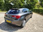 Alfa Romeo Giulietta 1.4 Turbo Multi AIR TCT 2011 Grijs, 1280 kg, Zwart, 4 cilinders, Origineel Nederlands