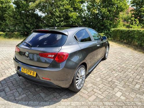 Alfa Romeo Giulietta 1.4 Turbo Multi AIR TCT 2011 Grijs, Auto's, Alfa Romeo, Particulier, Giulietta, ABS, Airbags, Airconditioning