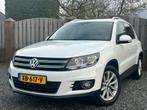 Volkswagen Tiguan 1.4 TSI 92KW PANO ECC NAVI, Auto's, Voorwielaandrijving, 125 pk, 4 cilinders, Wit