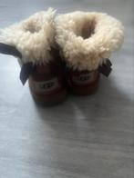 Verschillende baby meisjes uggs, Kinderen en Baby's, Ophalen of Verzenden, Zo goed als nieuw, Meisje, Schoentjes