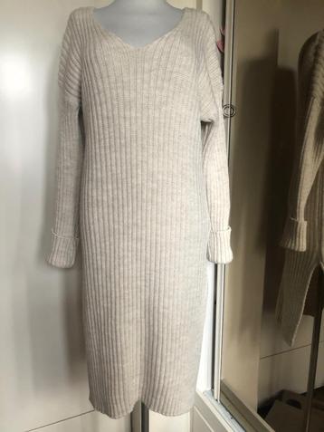 lange trui 42/44 zandbeige  beschikbaar voor biedingen