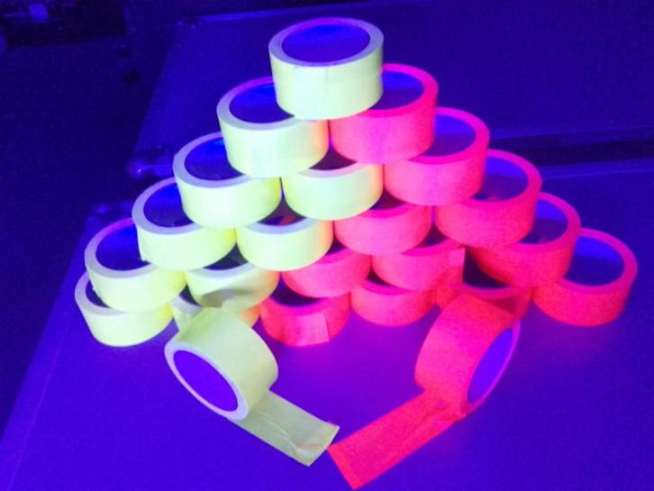 Lichtgevende UV pvc-tape glow in the dark blacklighttape, Hobby en Vrije tijd, Overige Hobby en Vrije tijd, Nieuw, Ophalen of Verzenden