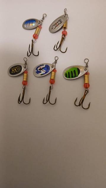 Set van 5 nieuwe 3 grams baars spinners samen 3, euro  beschikbaar voor biedingen