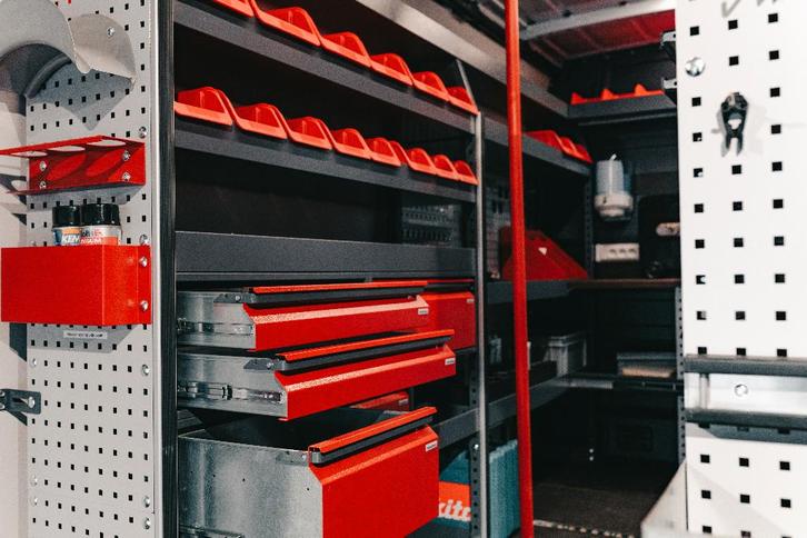 Zelf uw bedrijfswagen inrichten?? Configureer hier online!!, Auto diversen, Auto-accessoires, Nieuw, Ophalen of Verzenden