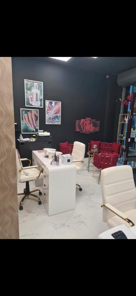 Salon ypenburg ter overname goedkope huur 1350ex, Zakelijke goederen, Exploitaties en Overnames