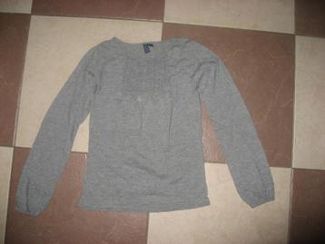 leuke grijze longsleeve met aparte rimpelpas, mt 140/146 beschikbaar voor biedingen