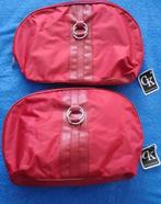 Clavin Klein Toilettas Rood nieuw. nog maar 2 stuks te koop., Ophalen of Verzenden, Nieuw, Rood, Heer of Dame