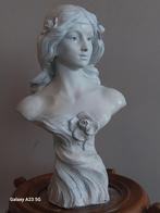 Art Nouveau jonge vrouw borstbeeld gesigneerd JJ, Antiek en Kunst, Kunst | Beelden en Houtsnijwerken, Ophalen of Verzenden