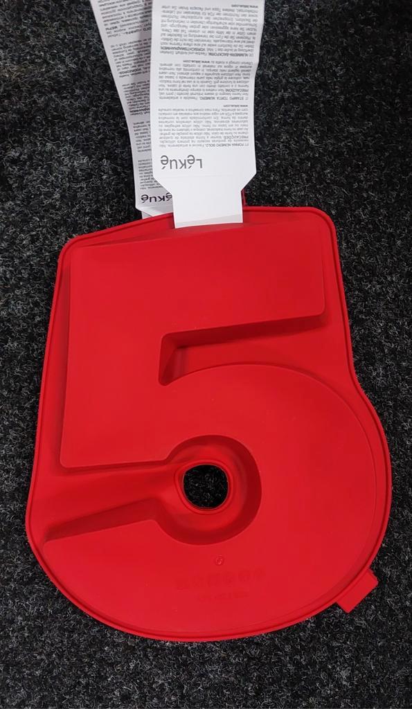 Bakvorm Nummer 5 Silicone Lékué, Huis en Inrichting, Keuken | Tupperware, Nieuw, Overige typen, Rood, Ophalen of Verzenden