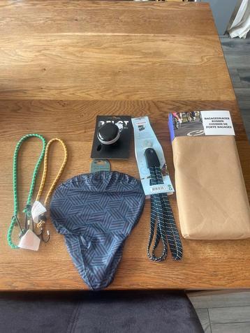 Gloednieuw 6-delig Setje Fiets Accessoires beschikbaar voor biedingen