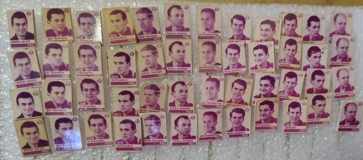 jaren -60 PSV speldjes +/- 120 stuks, Verzamelen, Sportartikelen en Voetbal, Gebruikt, Overige typen, PSV, Ophalen of Verzenden