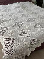 Vintage witte zware katoenen bedsprei, Ophalen of Verzenden, Zo goed als nieuw