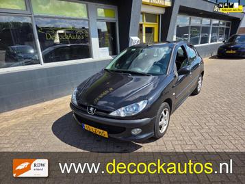 Peugeot 206 1.4 XR Challenge/5DEURS/TREKHAAK beschikbaar voor biedingen