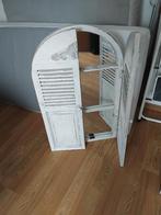 Wit kastje 90 jaar oud, Verzamelen, Retro, Ophalen, Huis en Inrichting