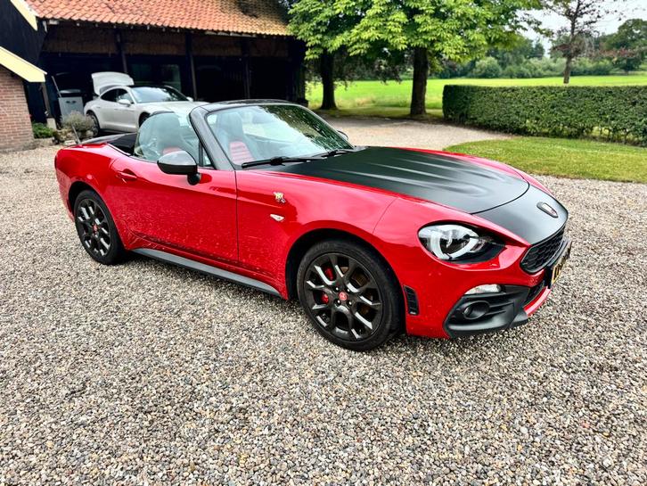 Abarth 124 Spider 1.4 2016 Rood cabriolet, Auto's, Fiat, Particulier, 124 Spider, Benzine, F, Cabriolet, Handgeschakeld, Origineel Nederlands