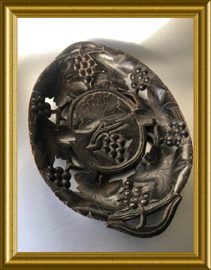 Antiek houtsnijwerk schaaltje druiven decoratie, zwarte woud, Antiek en Kunst, Kunst | Beelden en Houtsnijwerken, Ophalen of Verzenden