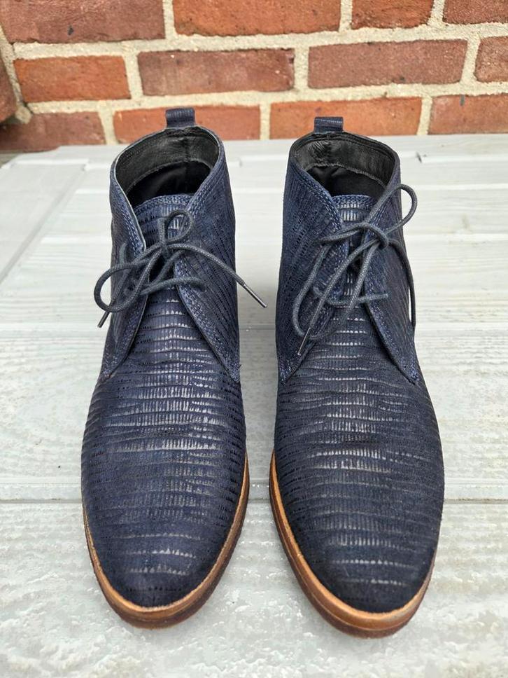 Carmens enkelhoge veterschoenen | Donkerblauw | maat 38, Kleding | Dames, Schoenen, Gedragen, Overige typen, Blauw, Ophalen of Verzenden