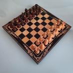 Oud opvouwbaar houten schaakspel., Hobby en Vrije tijd, Gezelschapsspellen | Bordspellen, Ophalen of Verzenden, Gebruikt