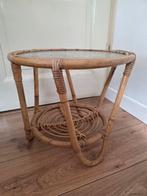 Vintage Rotan Bijzettafel met Glasplaat, Ophalen, Minder dan 45 cm, Minder dan 55 cm, Gebruikt