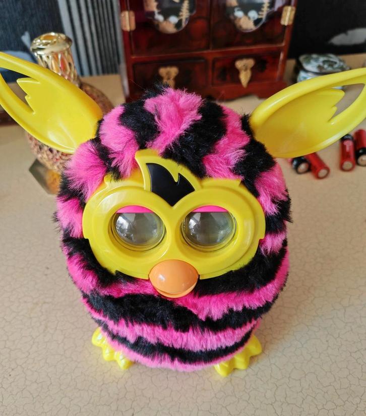 Furby super grappig en leuk izgs kerst kado, Kinderen en Baby's, Speelgoed | Knuffels en Pluche, Overige typen, Ophalen of Verzenden