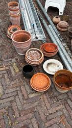 Bloempotten terracotta schotels, Tuin en Terras, Bloempotten, Ophalen of Verzenden, Rond, Minder dan 25 cm