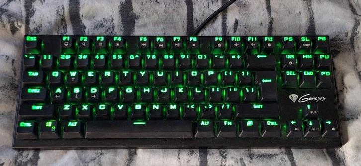Genesis Thor 300 TKL (Cherry MX Blue switches) RGB, Computers en Software, Toetsenborden, Gebruikt, Qwerty, Bedraad, Gaming toetsenbord