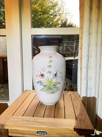 Ulmer keramik Vaas ontwerp van Barones Sybille von Rothkirch beschikbaar voor biedingen