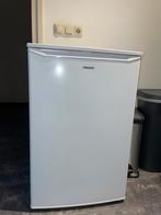 Tomado vriezer – compact & zuinig – zo goed als nieuw, Witgoed en Apparatuur, Vriezers en Diepvrieskisten, Vrieskast, Minder dan 85 cm