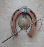 Messing hoefijzer Friesland Fries paard met zweepje, Antiek en Kunst, Antiek | Koper en Brons, Ophalen of Verzenden