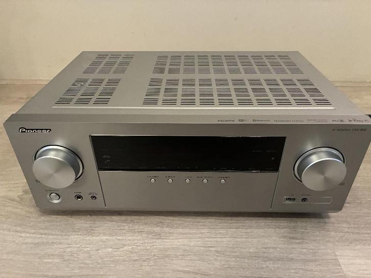 Pioneer VSX-832 Zilver surround receiver in nieuwstaat., Audio, Tv en Foto, Versterkers en Receivers, Zo goed als nieuw, 5.1, 120 watt of meer