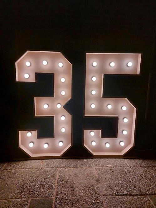 Lichtcijfers te huur #35 (andere cijfers ook beschikbaar), Hobby en Vrije tijd, Feestartikelen | Verhuur, Ophalen