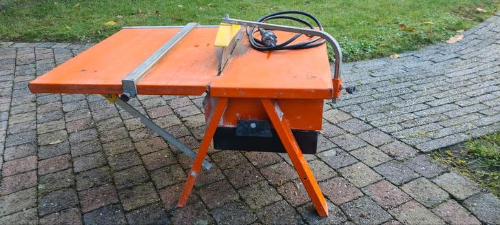 Tegelzaagmachine - Gebruikt, Doe-het-zelf en Verbouw, Gereedschap | Zaagmachines, Gebruikt, 600 tot 1200 watt, 30 tot 70 mm, Ophalen of Verzenden