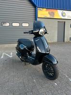 Vespa Sprint e5, Fietsen en Brommers, Scooters | Vespa, Ophalen, Vespa S, Zo goed als nieuw, Benzine