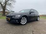 BMW 3 320d 190pk Aut 2017 Zwart Sport & Shadow Line PANO, Automaat, 745 kg, 1505 kg, Zwart